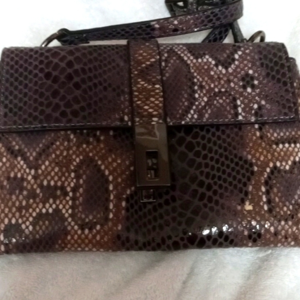 Purse - Picture 2 of 4